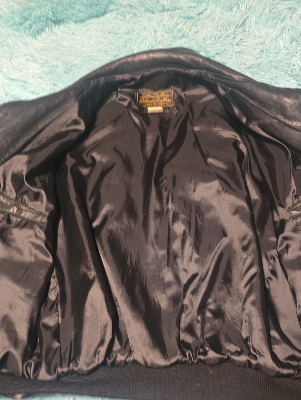 Classic Leather Bomber Jacket - Picture 4 of 5
